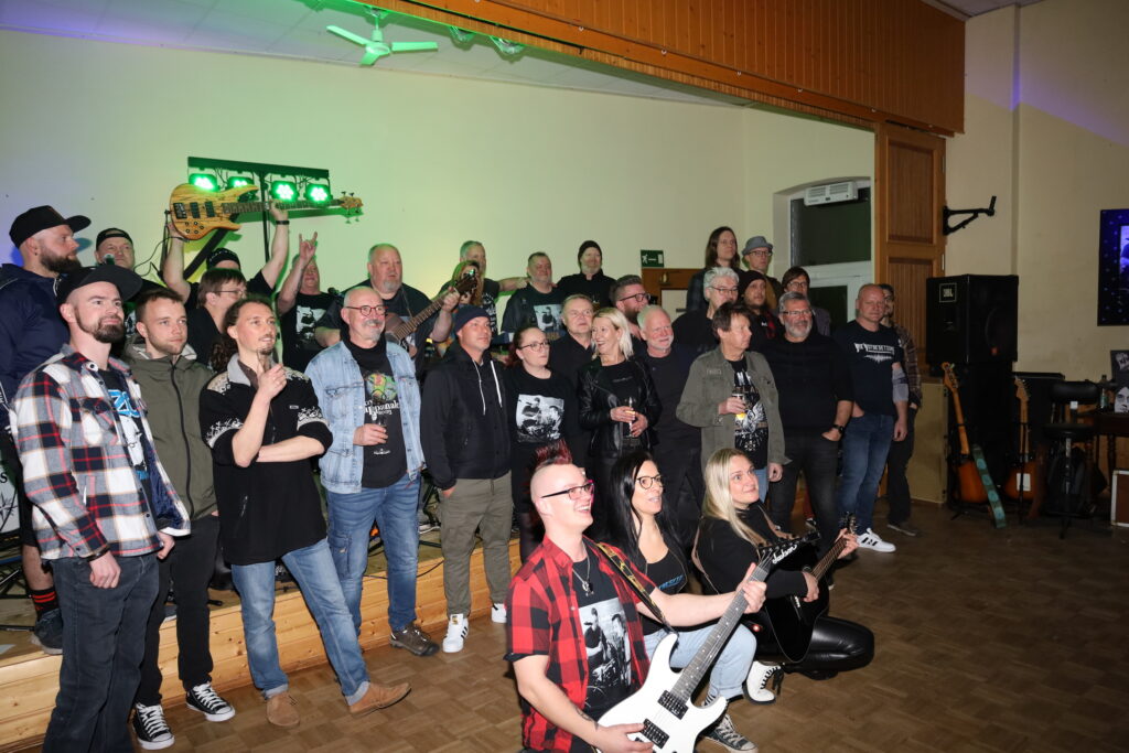 Musikerfamilie feiert das Leben, Volksstimme, 24.03.2026 kiepengold band gedenkveranstalttung neuenhofe 2026 016